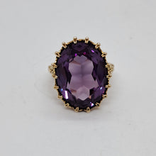 Load image into Gallery viewer, Vintage 9ct Gold Amethyst Cocktail Ring