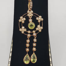 Load image into Gallery viewer, Antique 9ct Gold Peridot and Split Pearl Pendant