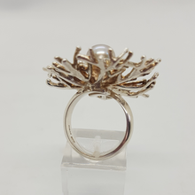 Load image into Gallery viewer, Sterling Silver Modernist Pearl Ring