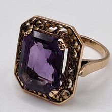 Load image into Gallery viewer, Vintage 14ct Gold Amethyst Dress Ring
