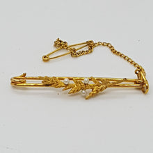 Load image into Gallery viewer, Antique 15ct Gold and Pearl Brooch
