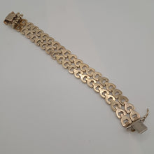 Load image into Gallery viewer, Vintage 9ct Gold Snaffle Bit Bracelet
