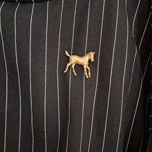Load image into Gallery viewer, Vintage 18ct Gold Horse Brooch by Crossroads of Sport
