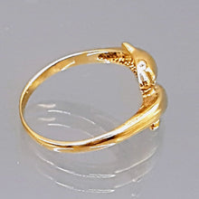 Load image into Gallery viewer, 9ct Gold Dolphin Ring
