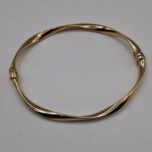 Load image into Gallery viewer, 9ct Gold Twist and Wave Bracelet

