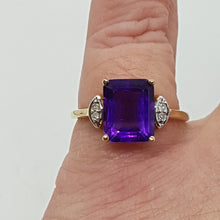 Load image into Gallery viewer, Vintage 9ct Gold Amethyst and Diamond Ring
