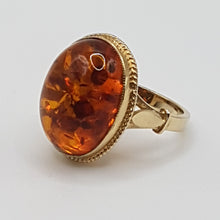 Load image into Gallery viewer, 9ct Gold Amber Dress Ring
