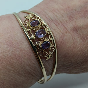 9ct Gold Amethyst Torc Style Bracelet