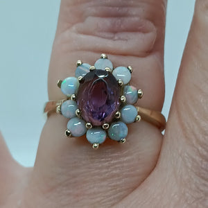 Vintage 9ct Gold Amethyst and Opal Ring