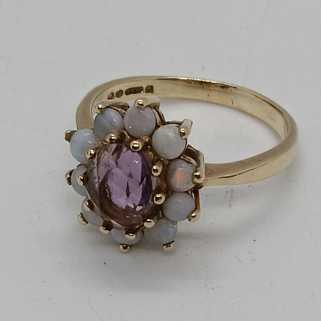 Vintage 9ct Gold Amethyst and Opal Ring