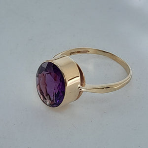 9ct Gold Amethyst Ring