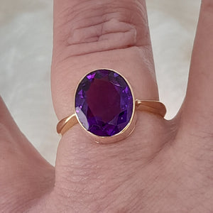 9ct Gold Amethyst Ring