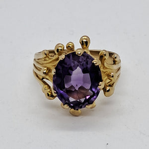 Vintage 9ct Gold Amethyst Dress Ring