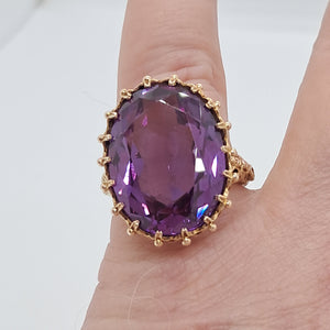 Vintage 9ct Gold Amethyst Cocktail Ring