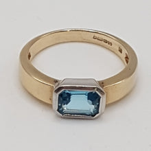 Load image into Gallery viewer, 9ct Gold Aquamarine Ring
