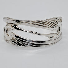 Load image into Gallery viewer, Vintage Sterling Silver Bird Cuff Bracelet
