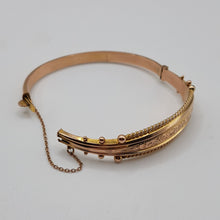 Load image into Gallery viewer, Antique 9ct Gold Bracelet
