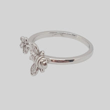 Load image into Gallery viewer, Sterling Silver Bee and Bloom Ring
