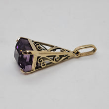 Load image into Gallery viewer, Vintage 9ct Gold Amethyst Fob
