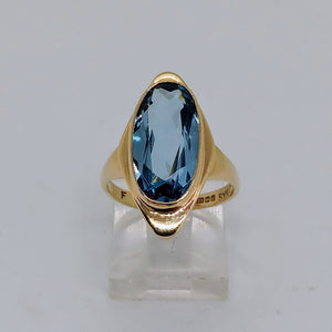 9ct Gold Blue Spinel Dress Ring