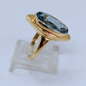 9ct Gold Blue Spinel Dress Ring