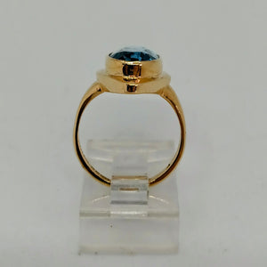 9ct Gold Blue Spinel Dress Ring