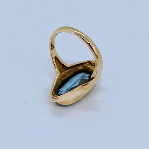 9ct Gold Blue Spinel Dress Ring