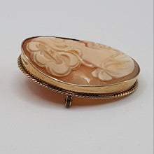 Load image into Gallery viewer, Vintage 9ct Gold Cameo Brooch
