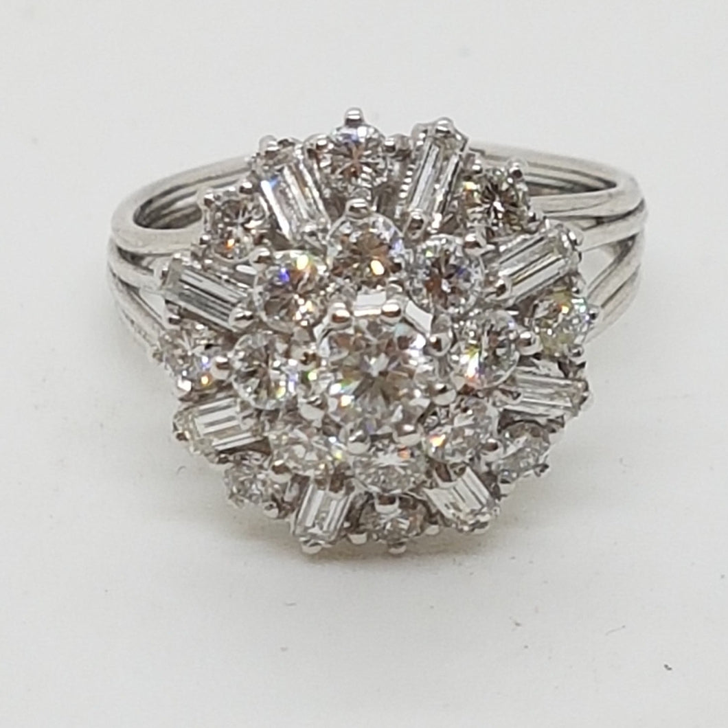 18ct Gold Diamond Cluster Ring