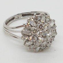 Load image into Gallery viewer, 18ct Gold Diamond Cluster Ring
