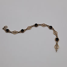 Load image into Gallery viewer, 9ct Gold Garnet Bracelet
