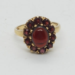 Vintage 9ct Gold Garnet Cluster Ring