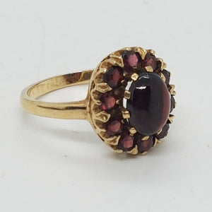 Vintage 9ct Gold Garnet Cluster Ring