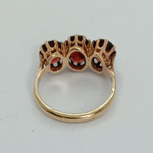 Load image into Gallery viewer, Vintage 9ct Gold Garnet Ring
