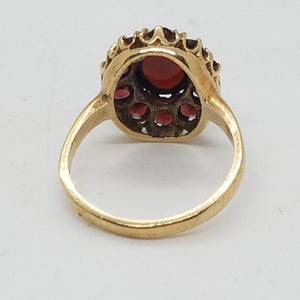 Vintage 9ct Gold Garnet Cluster Ring