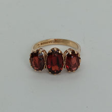 Load image into Gallery viewer, Vintage 9ct Gold Garnet Ring
