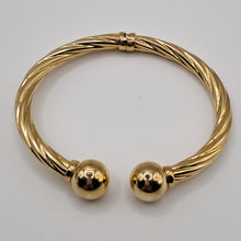 Load image into Gallery viewer, 9ct Gold Barley Twist Torc Bracelet
