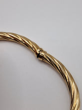 Load image into Gallery viewer, 9ct Gold Barley Twist Torc Bracelet
