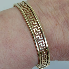Load image into Gallery viewer, 9ct Gold Greek Key Pattern Bracelet
