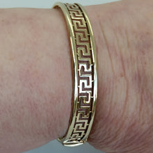 Load image into Gallery viewer, 9ct Gold Greek Key Pattern Bracelet
