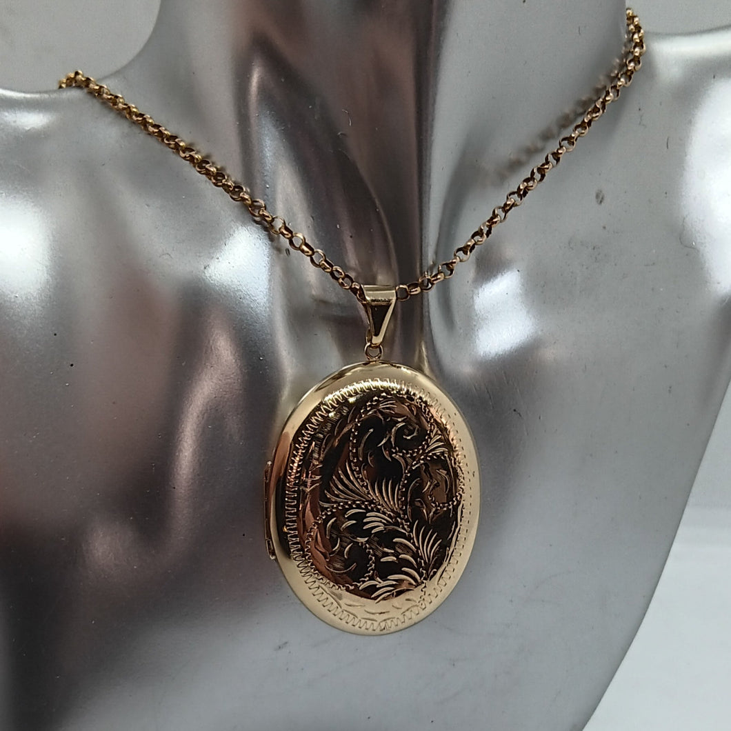 Vintage 9ct Gold Locket and Chain Pendant