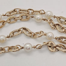Load image into Gallery viewer, 9ct Gold Pearl Necklace
