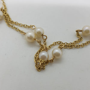 9ct Gold Cultured Pearl Necklace.