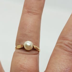 Vintage 9ct Gold Pearl Ring