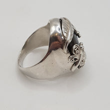 Load image into Gallery viewer, Sterling Silver Sajen Labradorite Fancy Ring
