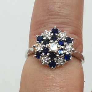 Vintage 18ct Gold Sapphire Diamond Cluster Ring