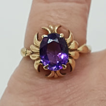 Load image into Gallery viewer, Vintage 9ct Gold Amethyst Ring
