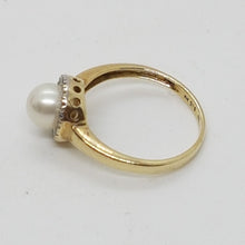 Load image into Gallery viewer, 9ct Gold Cultured Pearl Diamond Ring
