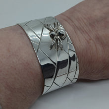 Load image into Gallery viewer, Vintage Sterling Silver Spider and Web Bracelet
