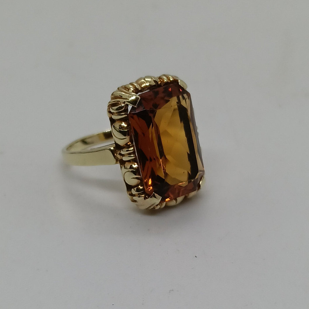 Vintage 14ct Gold Topaz Dress Ring